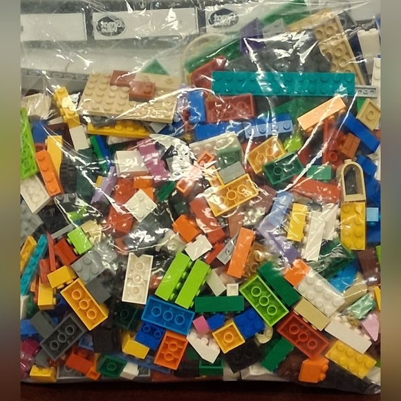 3lbs. Bulk Legos Bundle - Picture 5 of 7